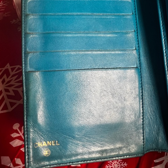 CHANEL CAVIAR LONG KISS LOCK WALLET W/BOX - Picture 4 of 11